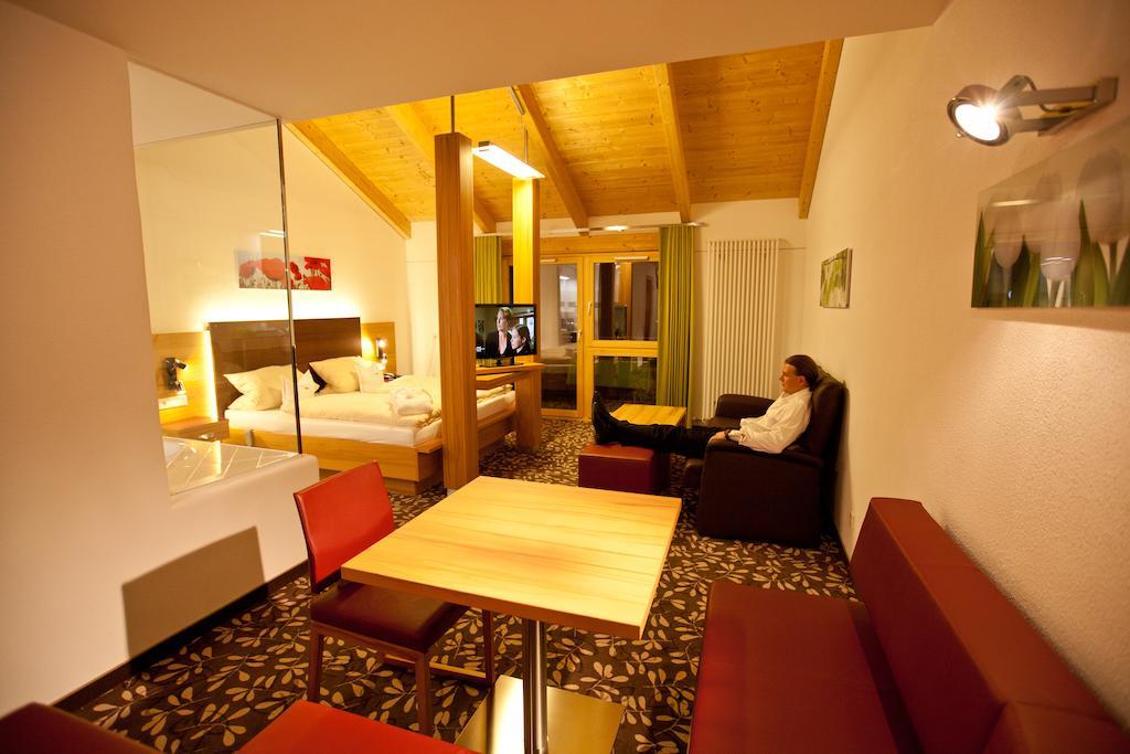 Hotel Und Appartementhof Waldeck Bad Füssing Εξωτερικό φωτογραφία