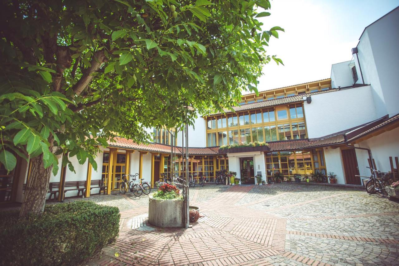 Hotel Und Appartementhof Waldeck Bad Füssing Εξωτερικό φωτογραφία